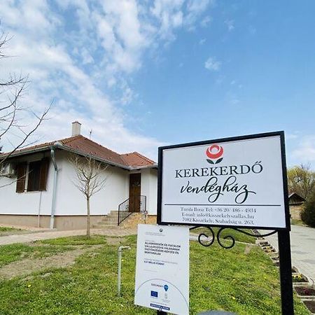 Hotel Kerekerdo Vendeghaz Kisszékely Exteriér fotografie