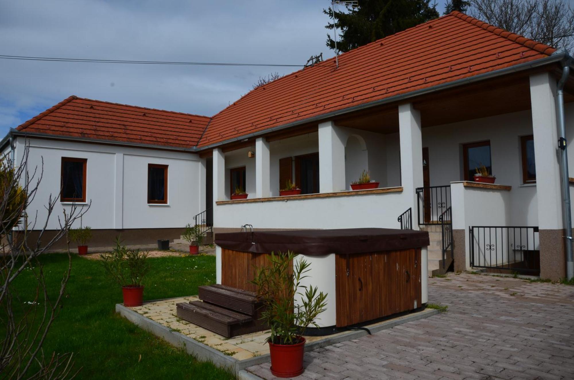 Hotel Kerekerdo Vendeghaz Kisszékely Exteriér fotografie